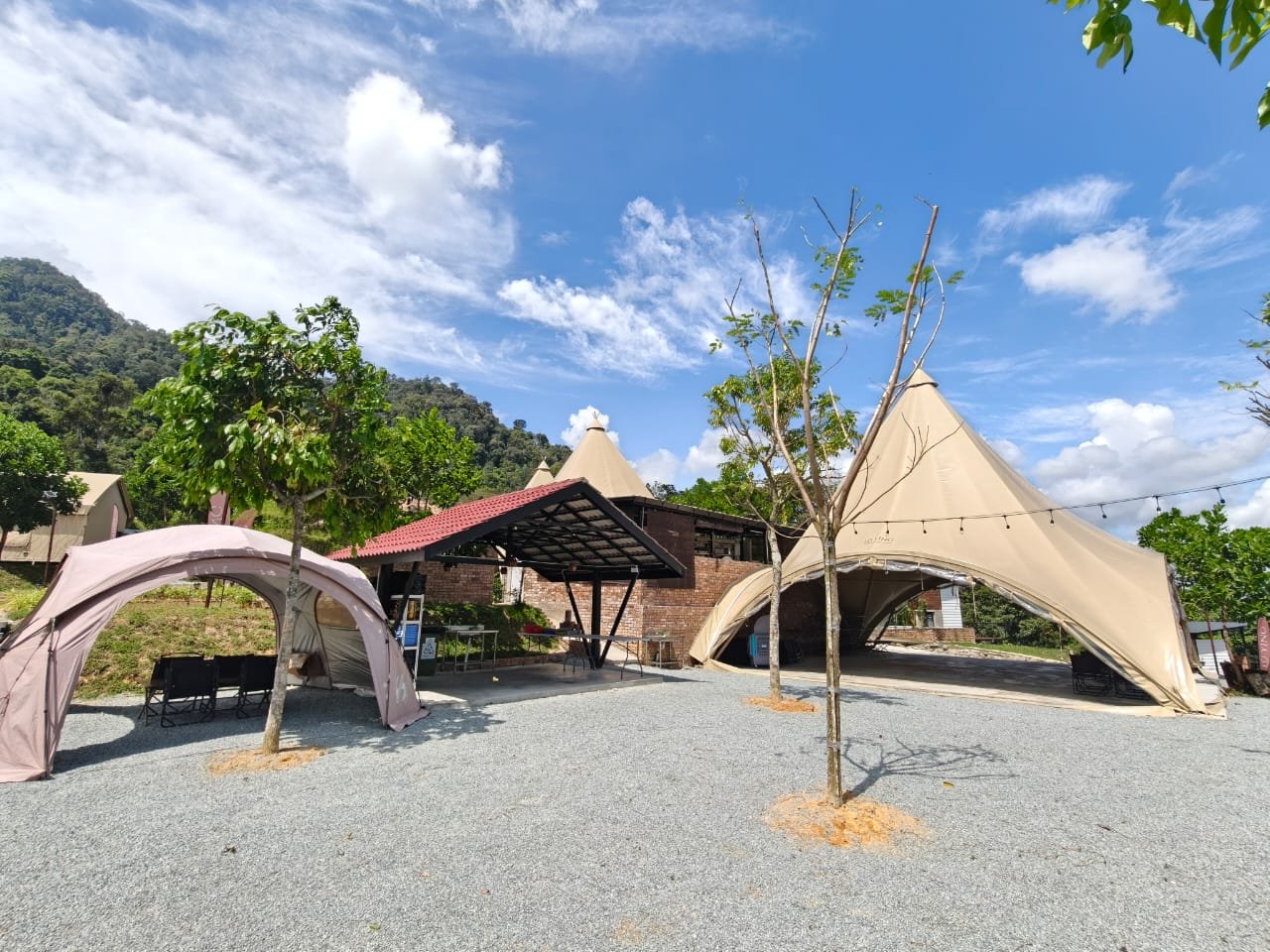 Glamping Zone common cooking area